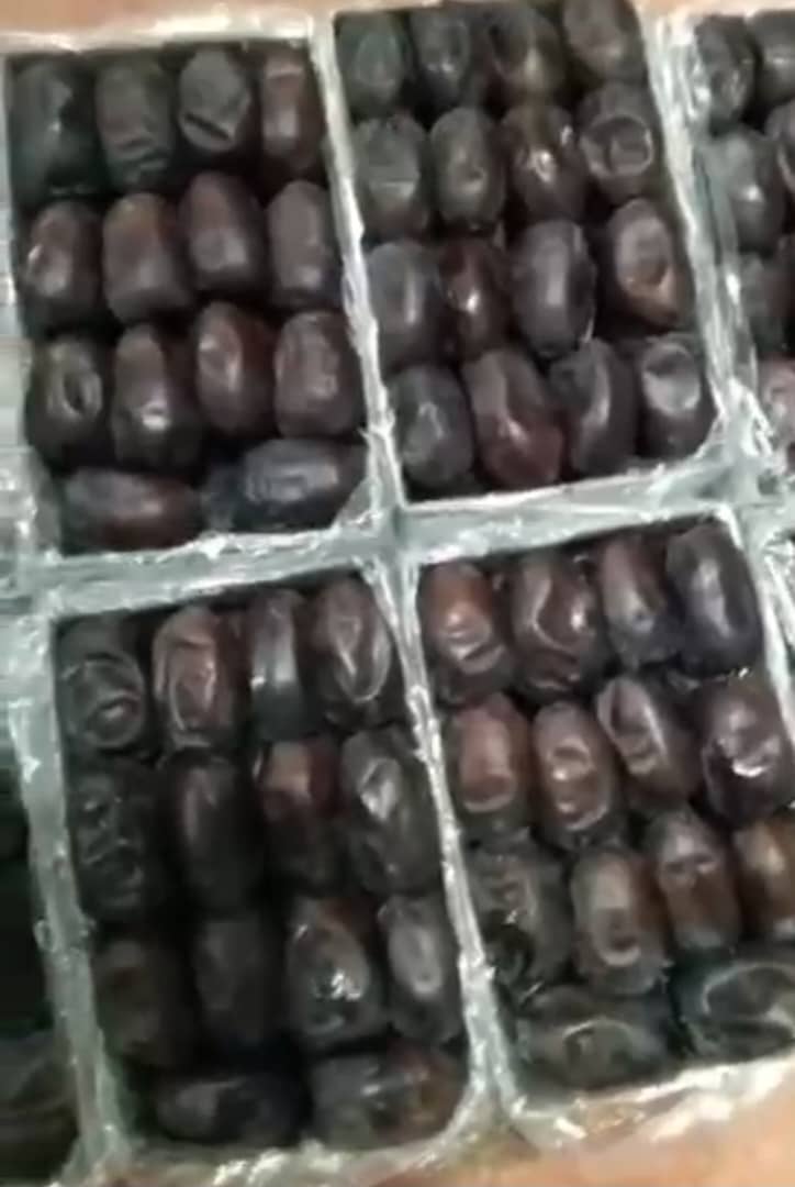 خرما مضافتی کیلویی تازه و چرب مناسب پخت شیرینی و مصرف روزانه