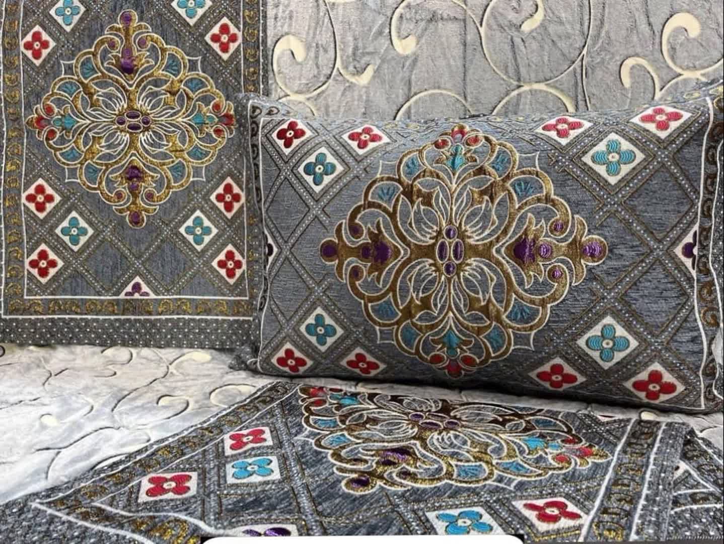 قیمت و خرید روبالشتی زرکدار