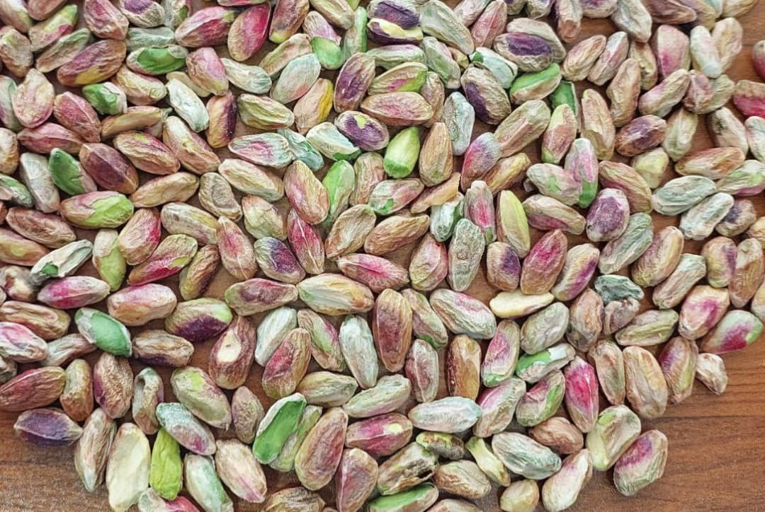 خرید مغز پسته اکبری سبز