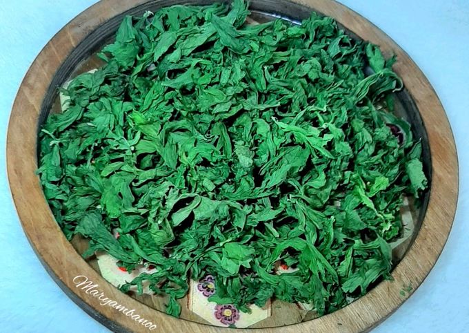 خرید کرفس خشک خانگی