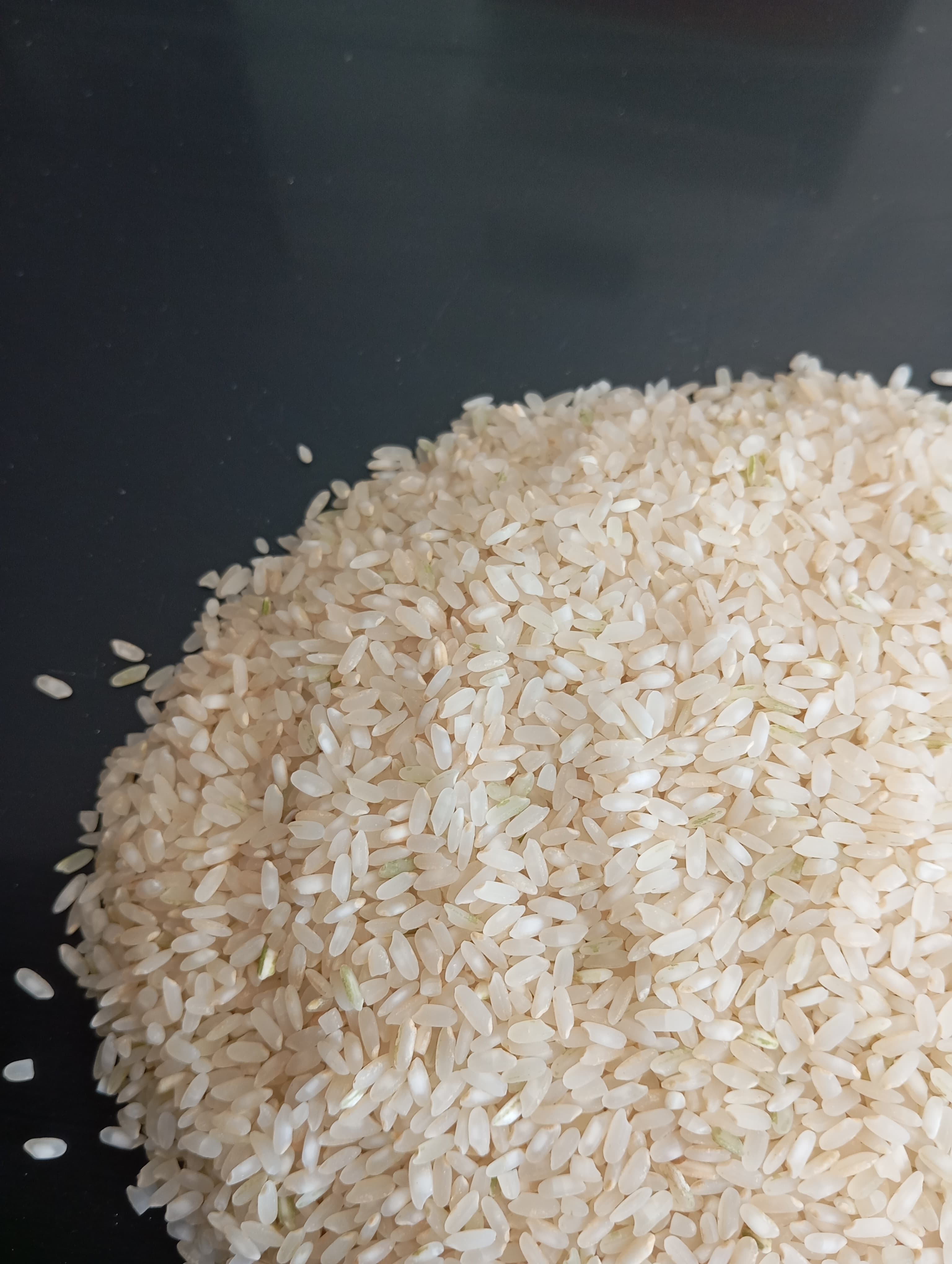 برنج کامفیروز عطری