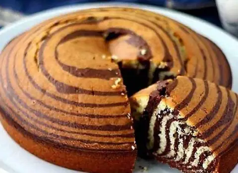 فروش عمده کیک وانیلی با مغزی کرم کاکائو