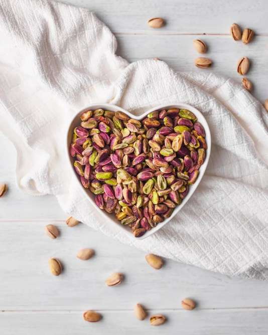 مغز پسته تازه