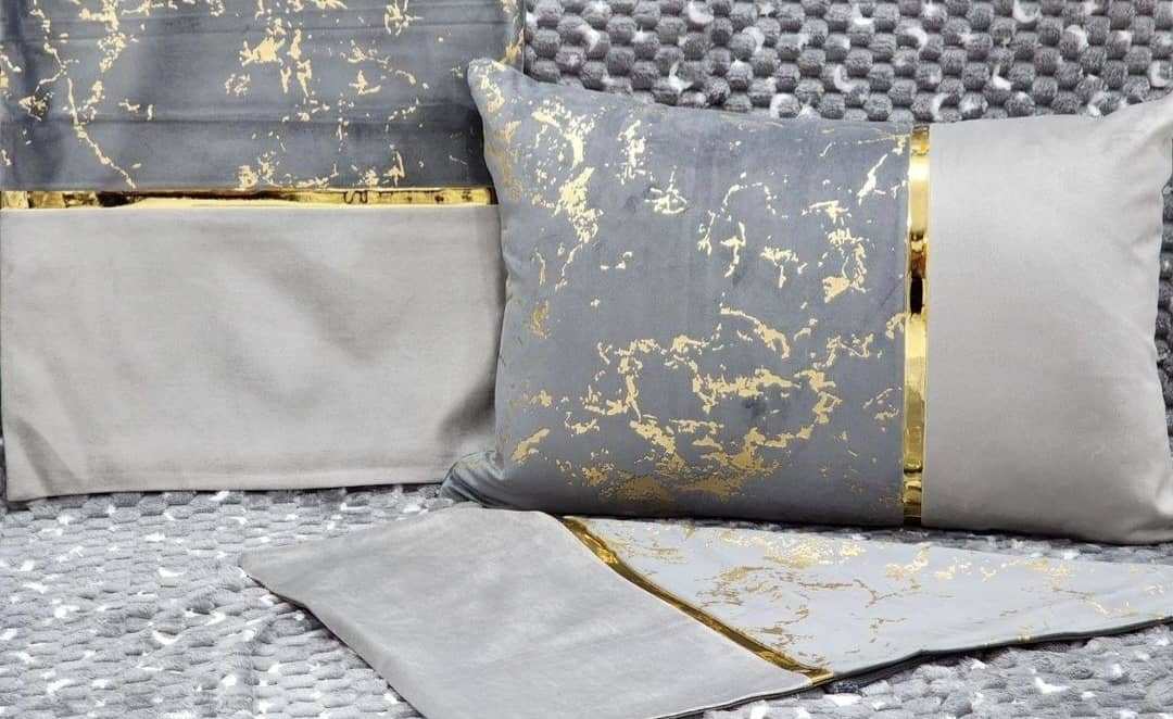 فروش عمده روبالشتی های مخمل نوار دار