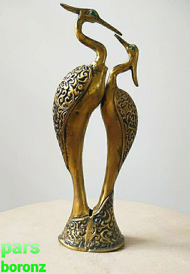 مجسمه درنای عاشق