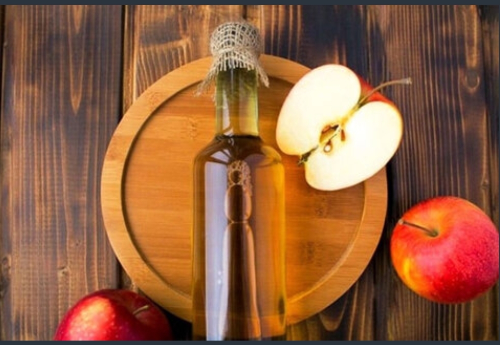 سرکه سیب قرمز طبیعی و خالص