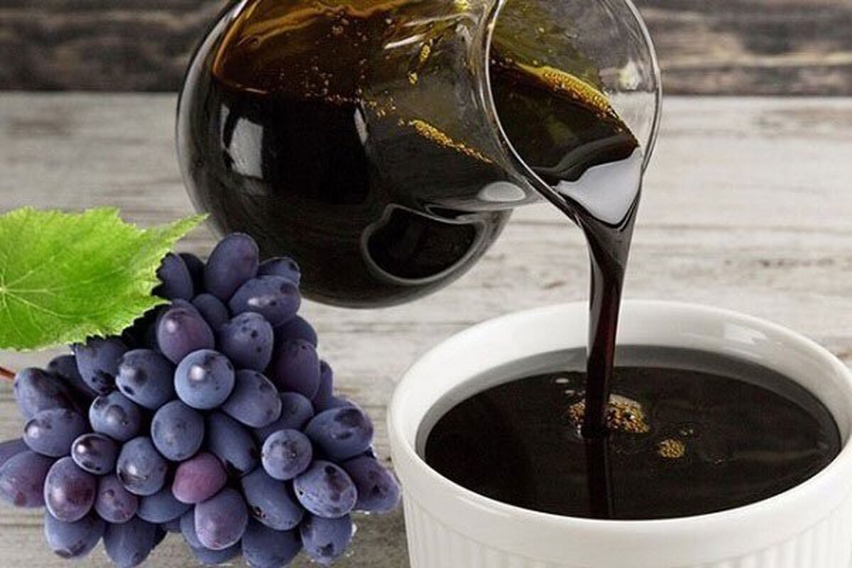 فروش عمده شیره انگور + مفید برای کم خونی
