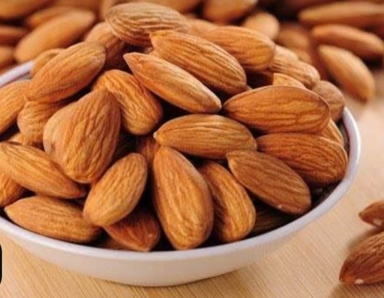 خرید و فروش مغز بادام درختی مرغوب