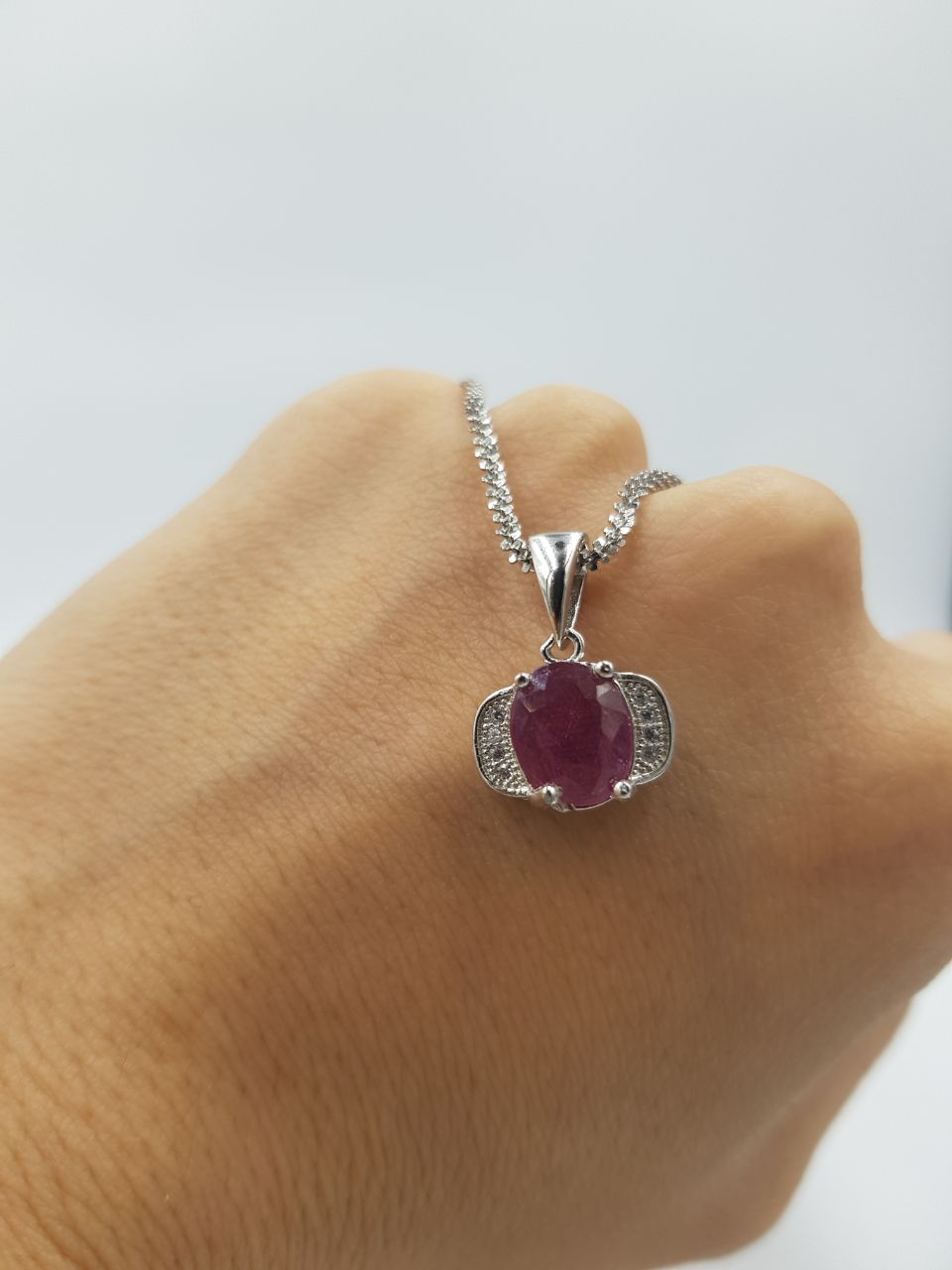 تصویر 2 از پلاک زنجیر نقره نگین یاقوت