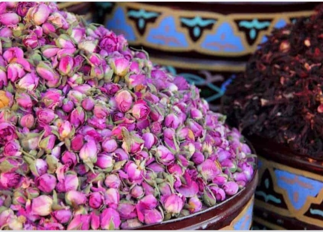 خرید و فروش غنچه گل محمدی با شرایط فوق العاده