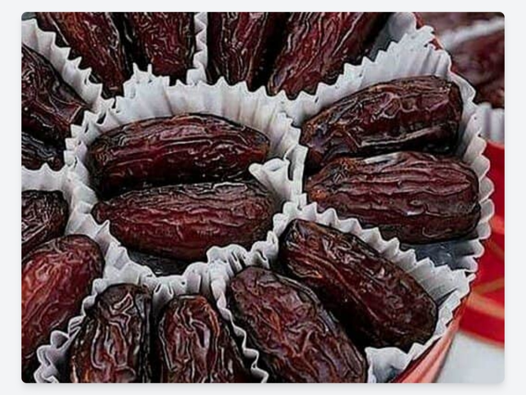 خرید خرما پیارم + قیمت فروش استثنایی