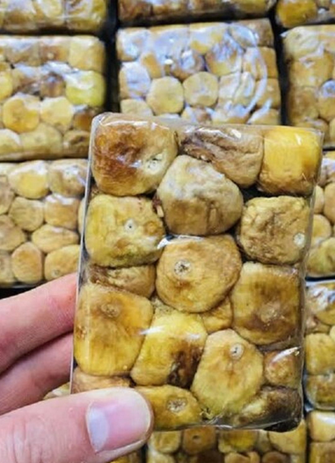 انجیر مرطوب پرسی 200 گرمی با قیمتی استثنایی