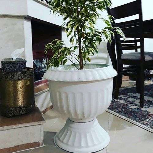 خرید گلدان‌ پلاستیکی مستحکم و با دوام