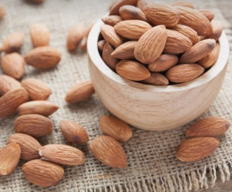 خرید و فروش مغز بادام درختی ارگانیک و مرغوب