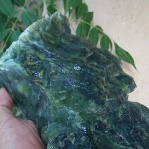 تصویر 2 از قیمت سنگ راف یشم + خرید عمده