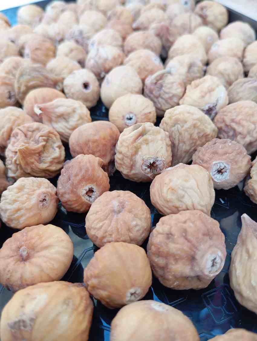 فروش انجیر استهبان در شیراز درجه یک و کاملاً گوشتی