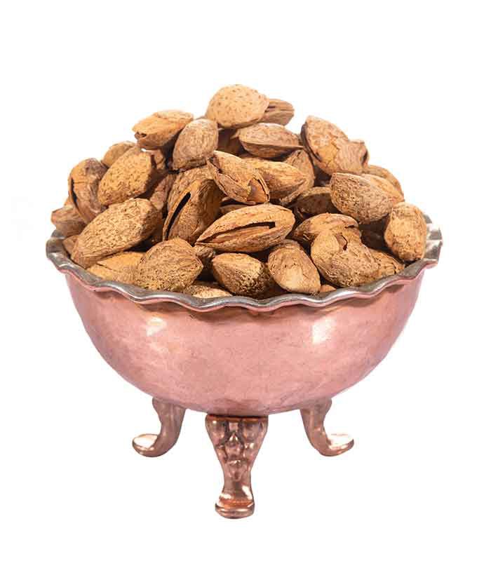 خرید عمده بادام منقا خام با قیمت ویژه