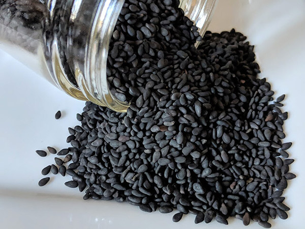 خرید عمده سیاه دانه مرغوب با قیمت استثنایی + خواص درمانی شگفت انگیز
