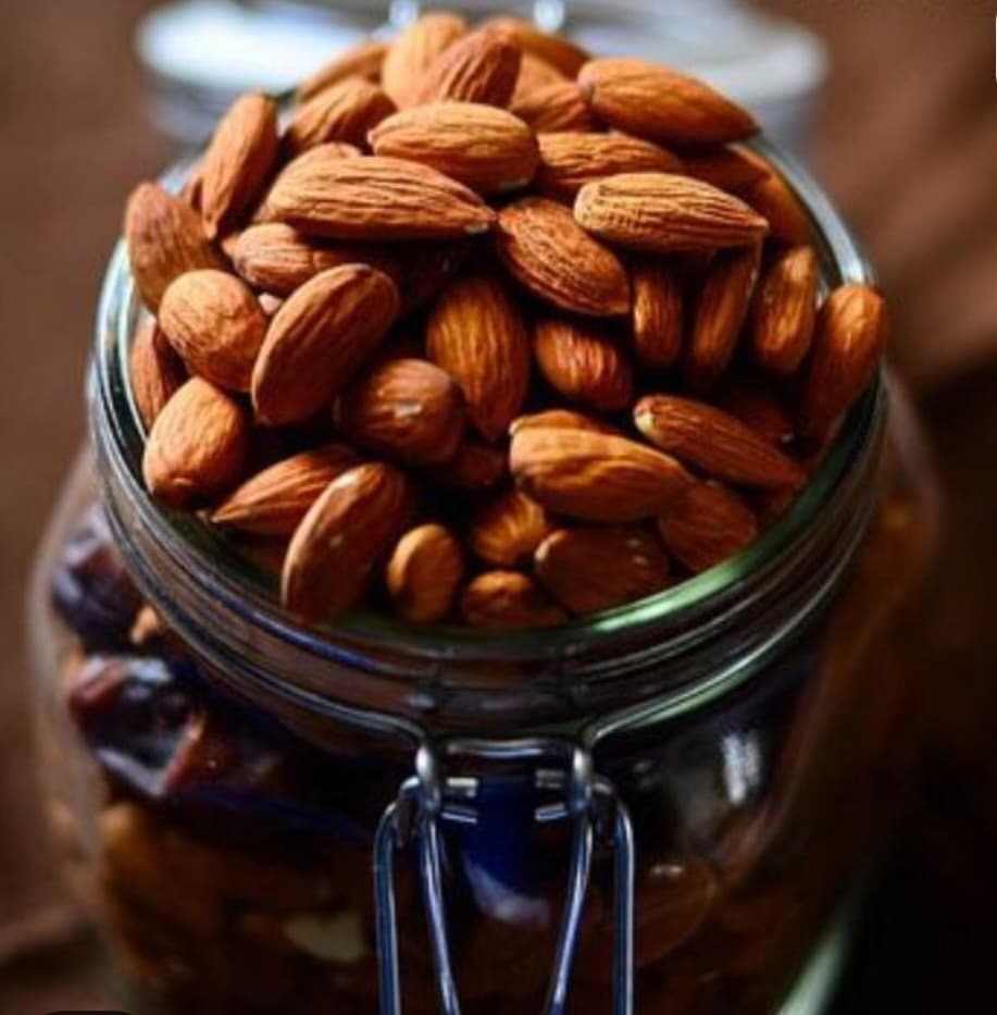 مغز بادام درختی مرغوب + فروش عمده