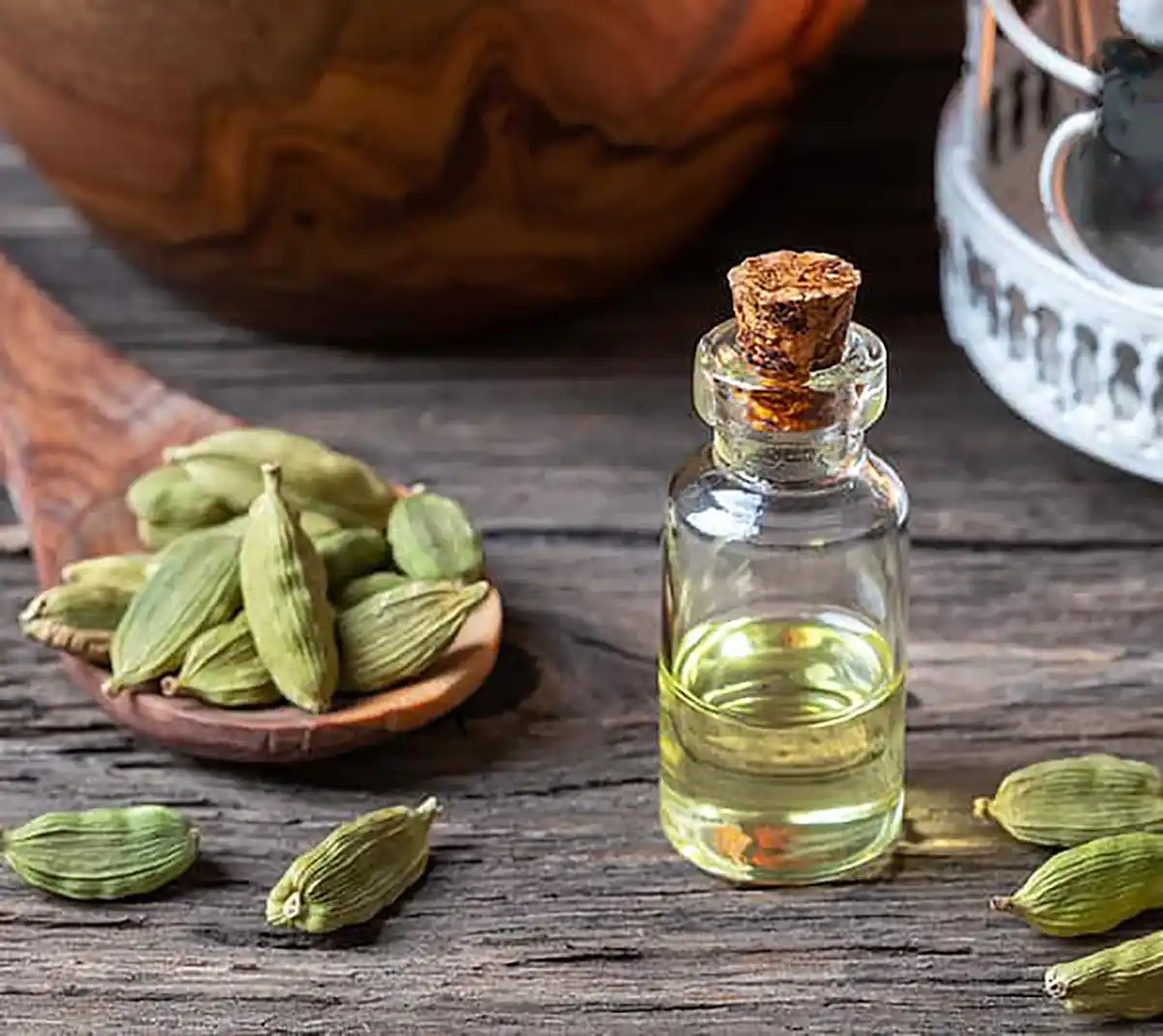 خرید و فروش عرق هل مرغوب
