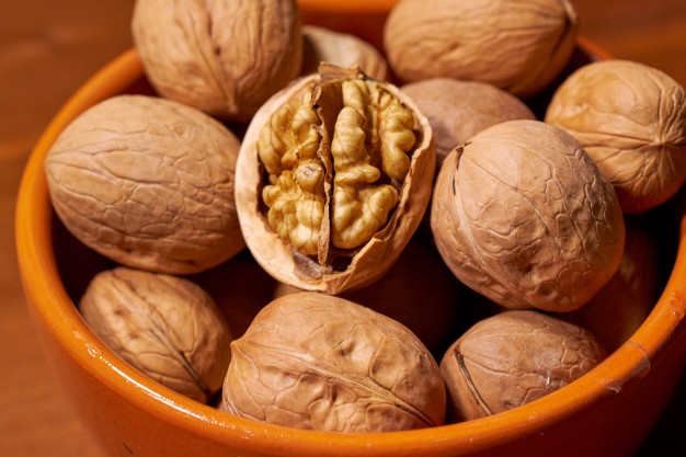 خرید و فروش گردو آذر شهر