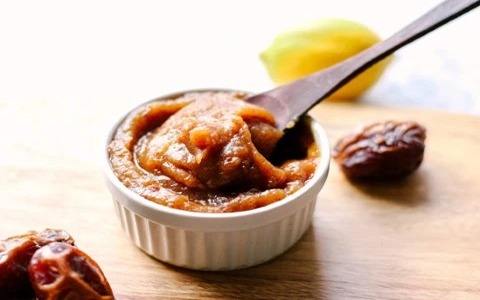قیمت و خرید خمیر خرما درجه یک، گزینه‌ ای اقتصادی برای تولیدکنندگان شیرینی