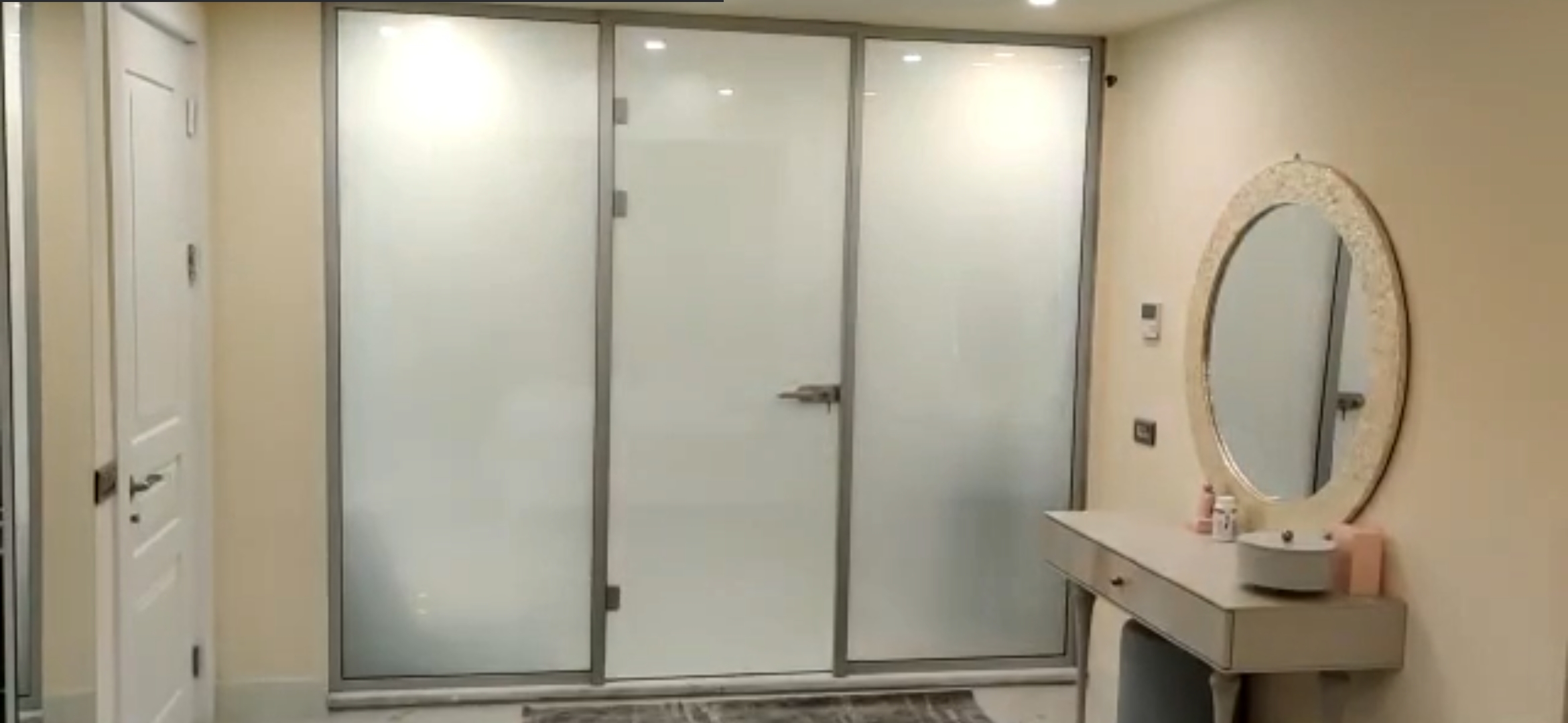 شیشه ۱۰ میل ساتینا