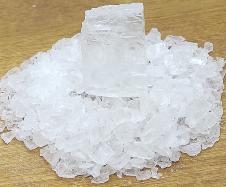 قیمت سنگ نمک کریستالی جهرم + فروش + صادرات