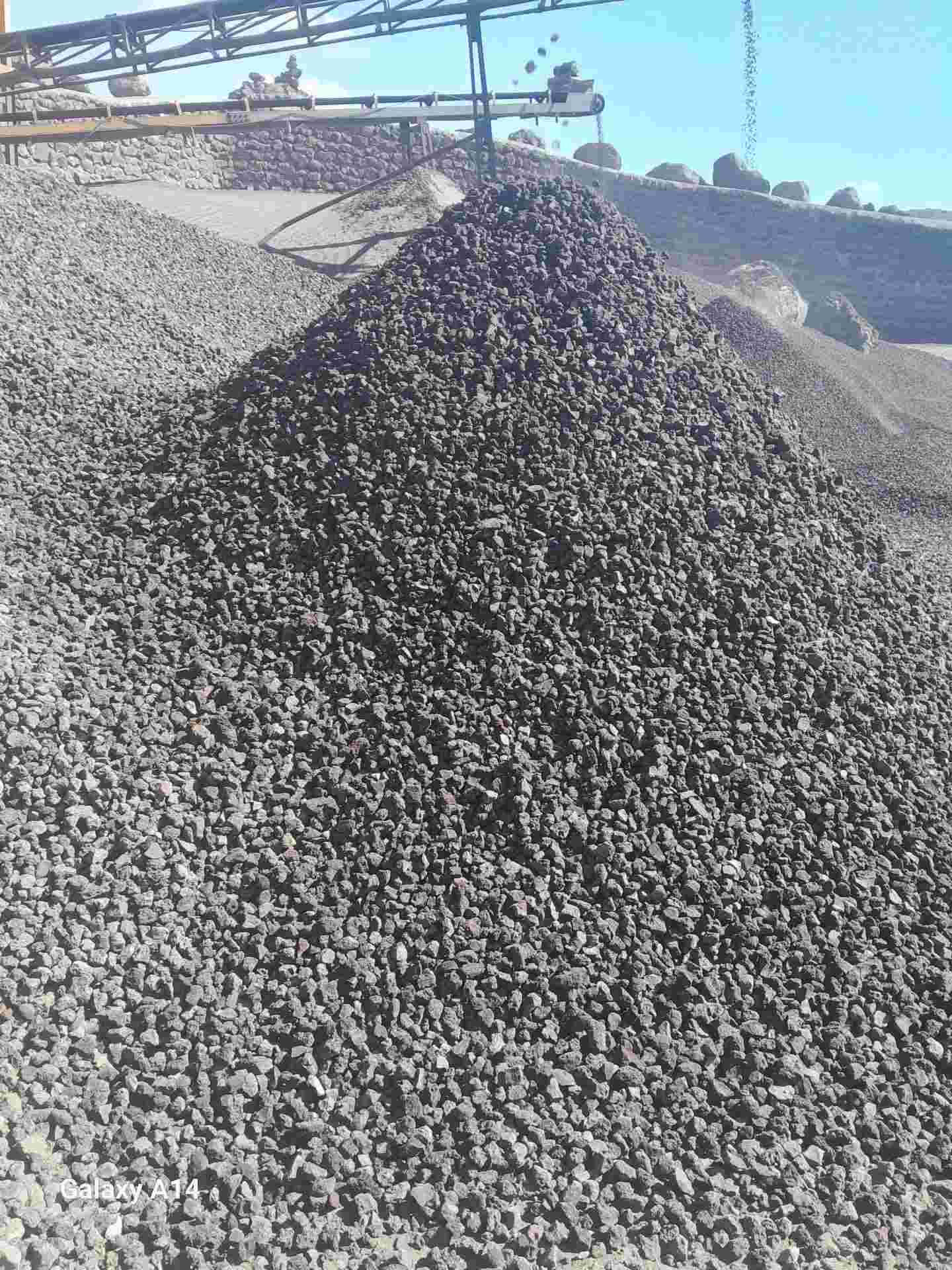 فروش پوکه معدنی در اصفهان