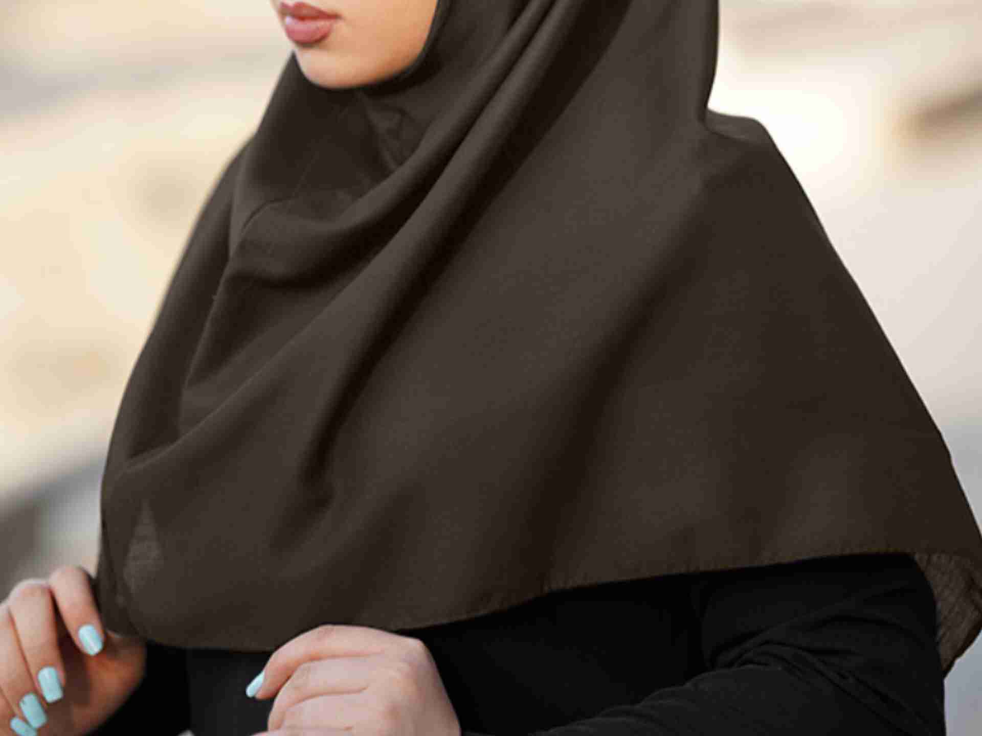 خرید و قیمت مقنعه نخی بروجرد  + فروش عمده