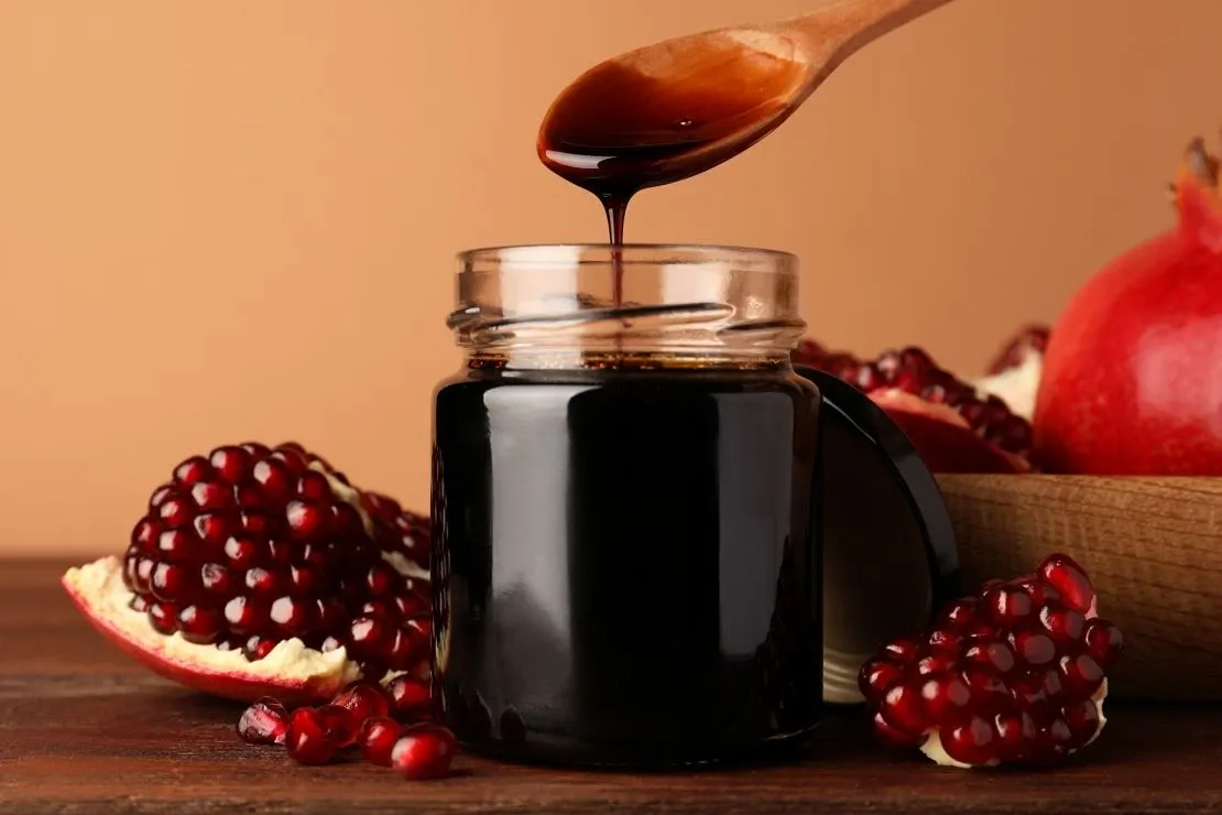رب انار سنتی و قجری و کارگاهی به صورت مستقیم و بدون واسطه آذر فراور