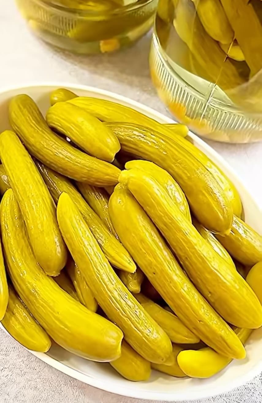 قیمت خرید خیارشور دبه‌ ای ویژه با فروش عمده