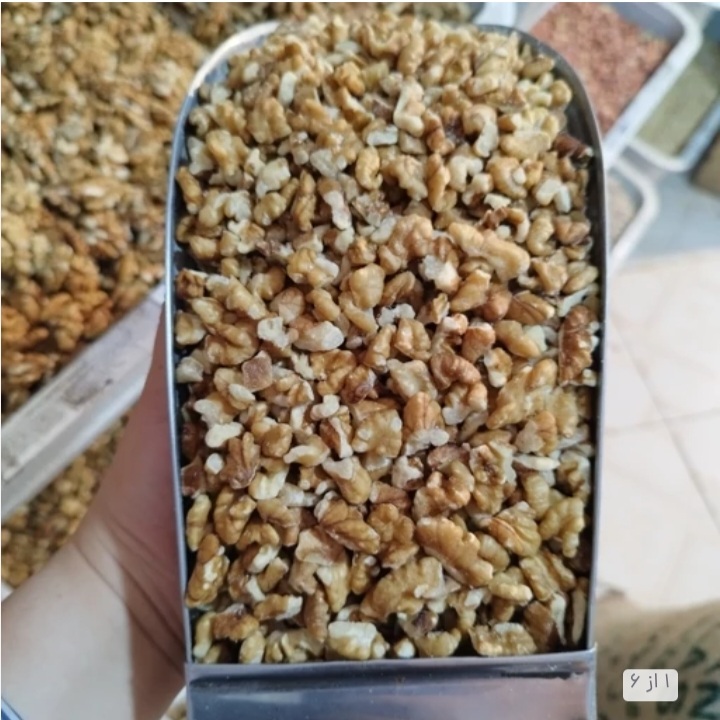 خرید و فروش گردوی بلغاری به صورت عمده