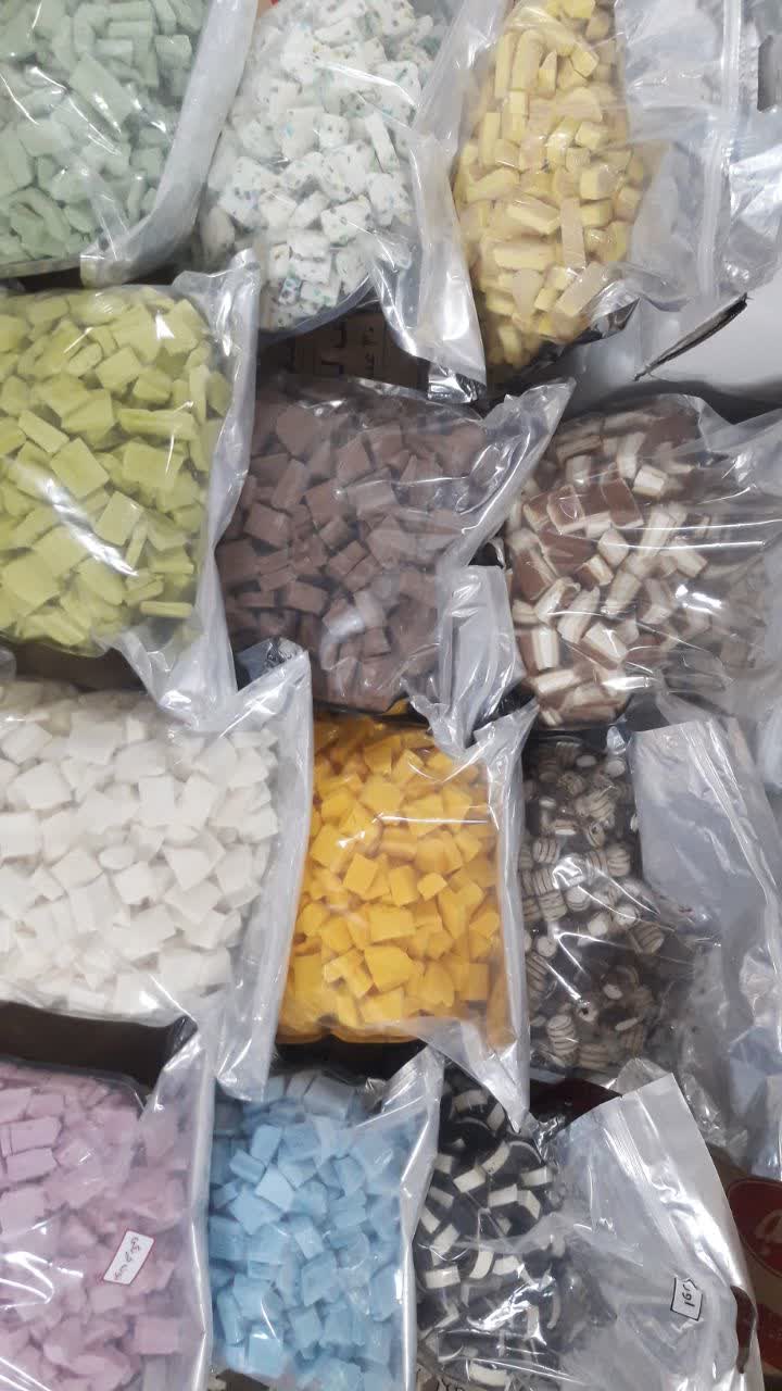 خرید عمده بستنی خشک پفکی فله ای از تولیدی + قیمت ارزان