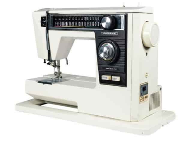 چرخ خیاطی استوک ژانومه اکسل مدل 817