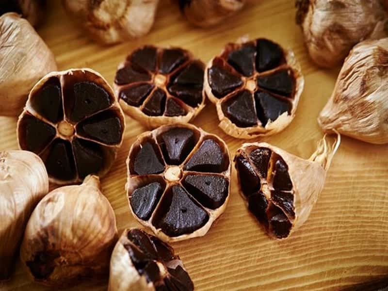 قیمت خرید سیر سیاه پاستیلی درجه یک + قیمت عالی و با کیفیت