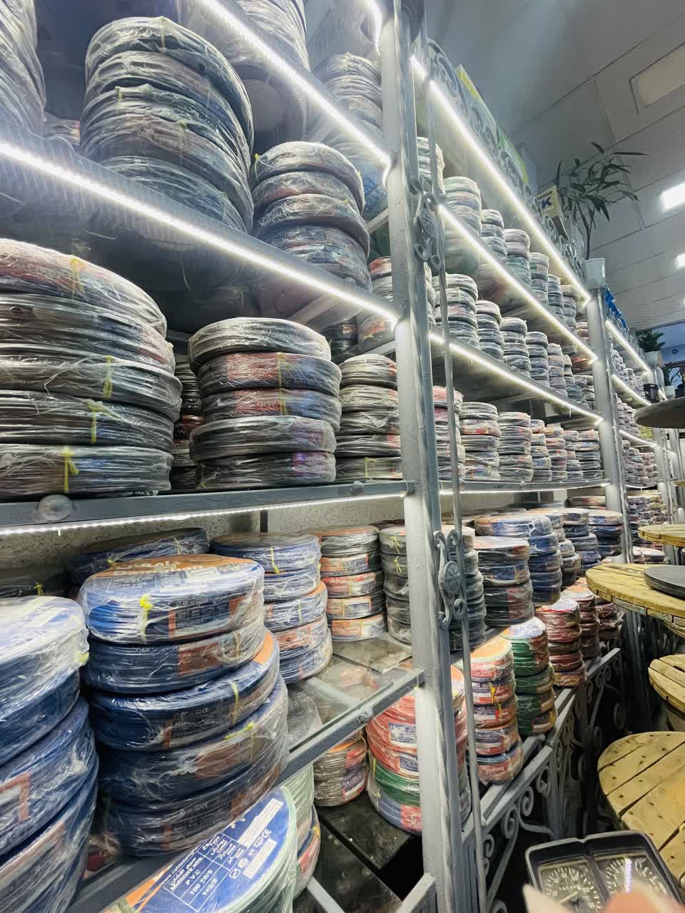 سیم و کابل مرغوب + قیمت استثنایی