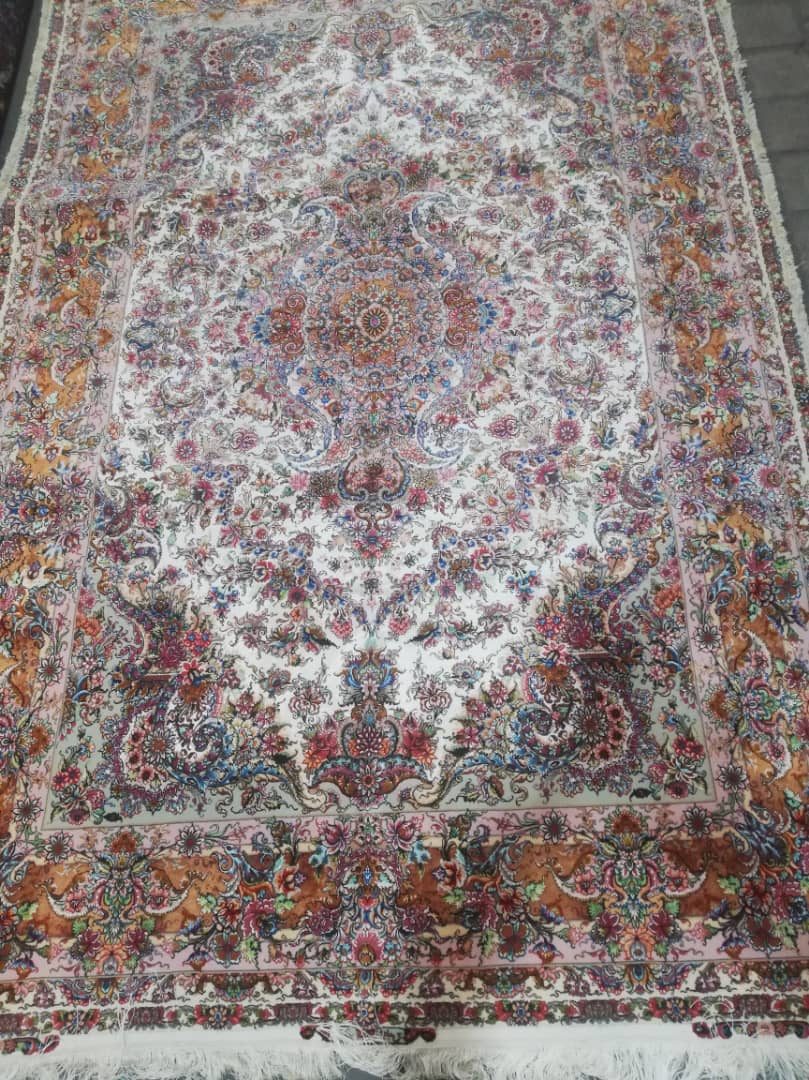 خرید فرش دستباف طرح خطیبی تبریز