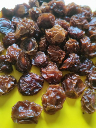 آلو خورشتی تازه و آفتاب خشک شهر سی سخت