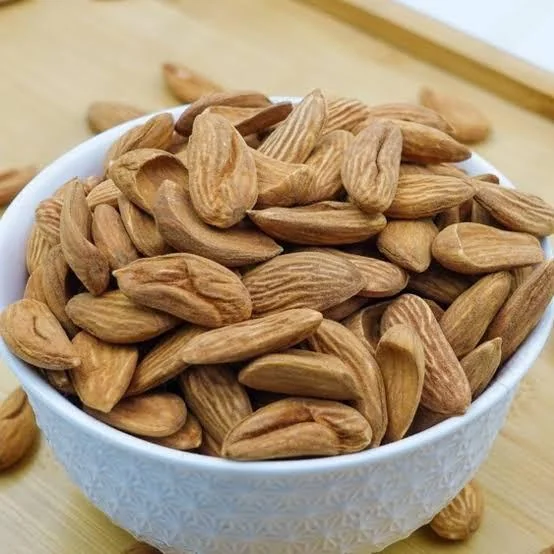قیمت فروش عمده بادام مامایی + قیمت ویژه