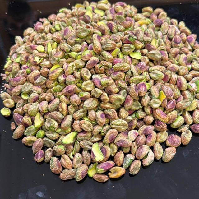 خرید مغز پسته کله قوچی + قیمت فروش استثنایی