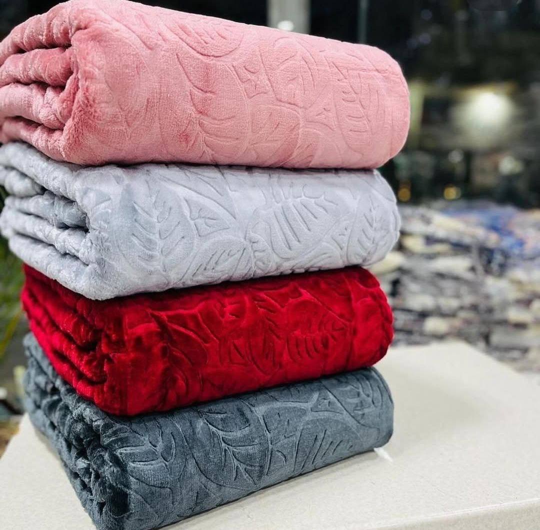 تصویر 4 از پتو پاییزی نیمه‌ گرم مناسب استفاده در عصرهای خنک و ملایم