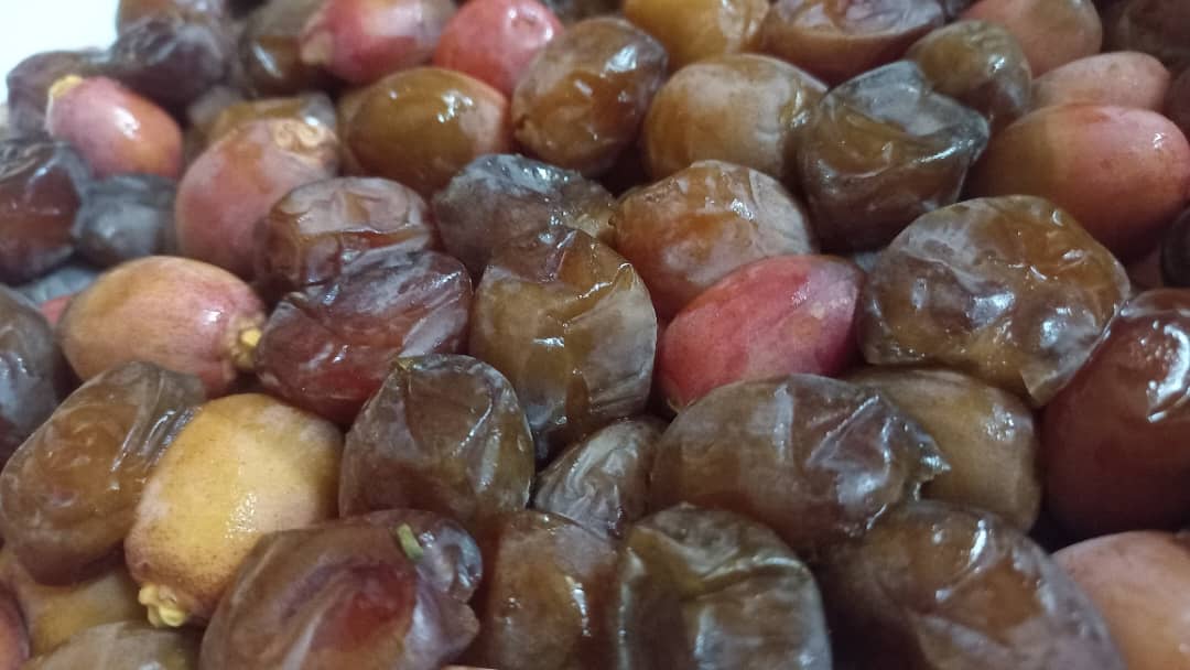 خرید خرما خاصویی درجه یک + قیمت فوق العاده