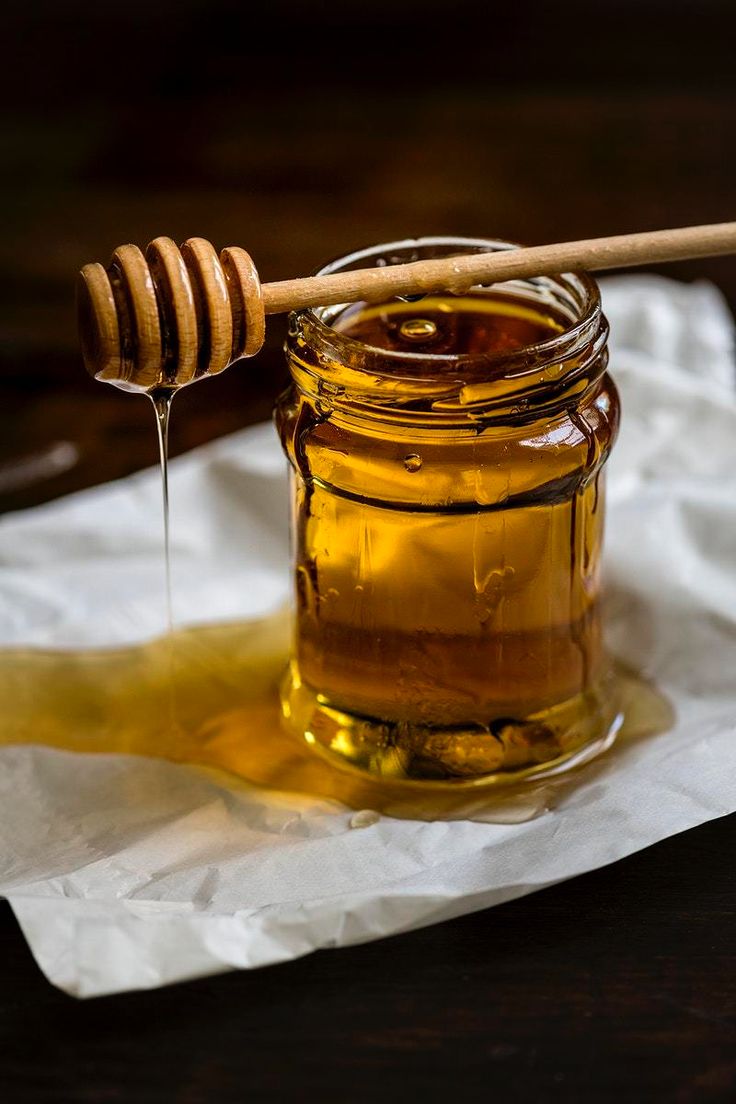قیمت استثنایی عسل یونجه شیشه 1350 گرمی + فروش عمده