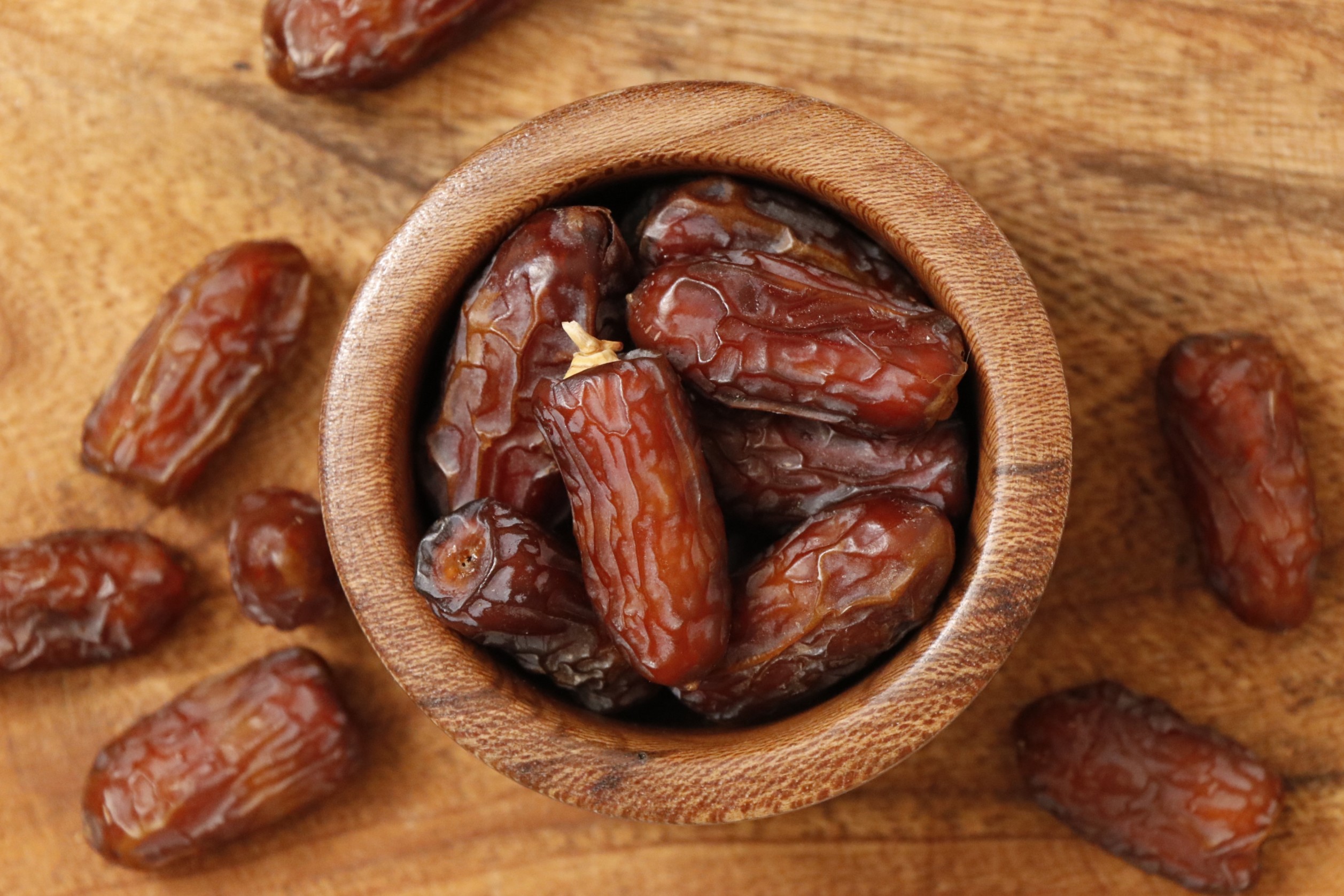 خرید مستقیم خرمای پیارم بندرعباس با بهترین شرایط عمده + فروش ویژه