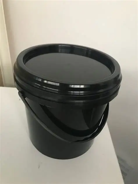 خرید عمده سطل ۱۵ لیتری مشکی