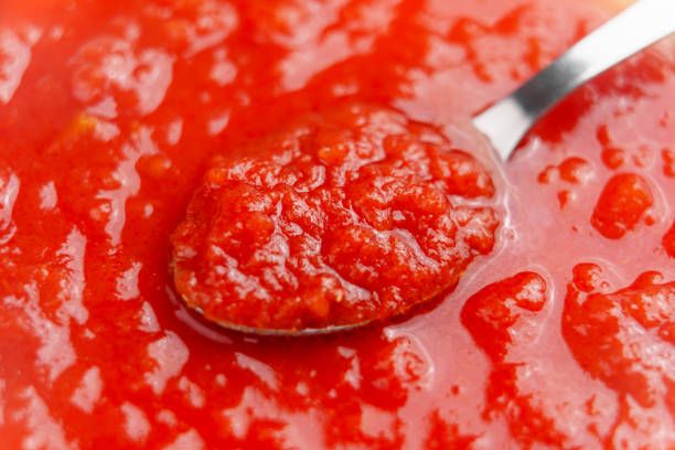 رب گوجه با بسته‌بندی هدیه‌ای