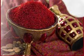 خرید بسته‌بندی لوکس زعفران و ارسال ایمن به سراسر جهان