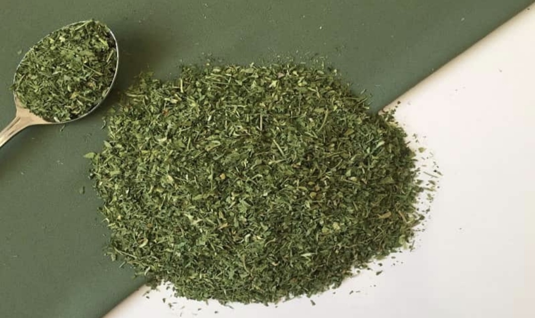 خرید مستقیم سبزی خشک قورمه فارس از تولید + قیمت ارزان