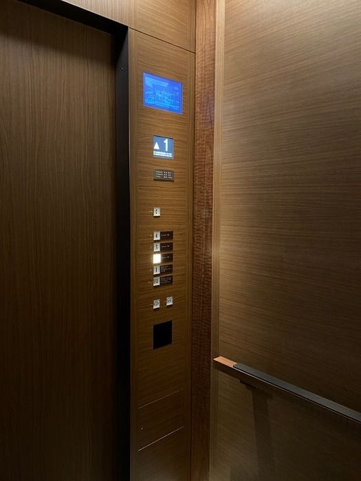 قیمت شستی کابین آسانسور با کیفیت و دوام بالا